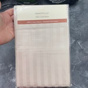 Regal 💯cotton sateen beige pillowcase std. NWT